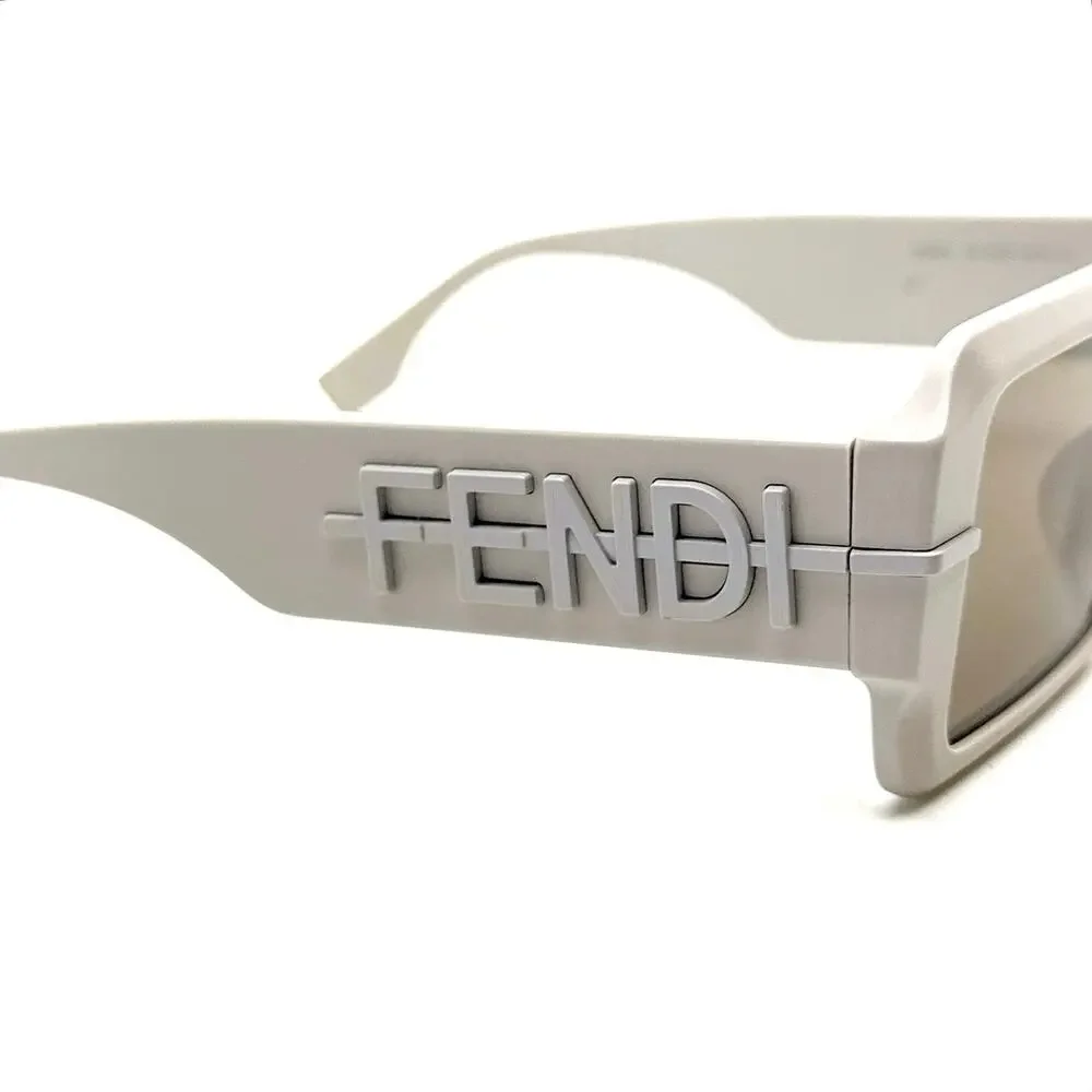New, FENDI Sunglasses FE40073U 20E  Authentic